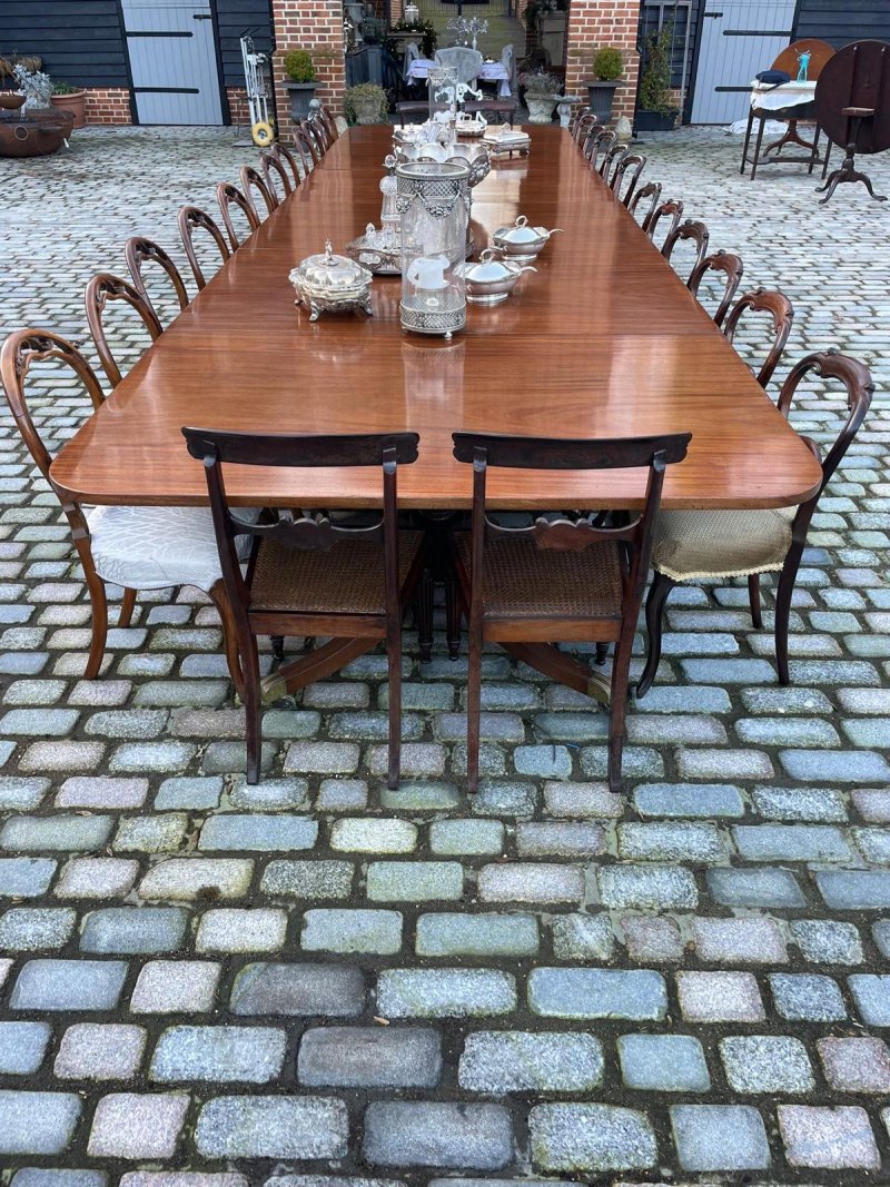 Rare 28 Seater 6 Pilar Antique George III Quality Mahogany Dining Table 72 x 161 x 609 cm - Image 14